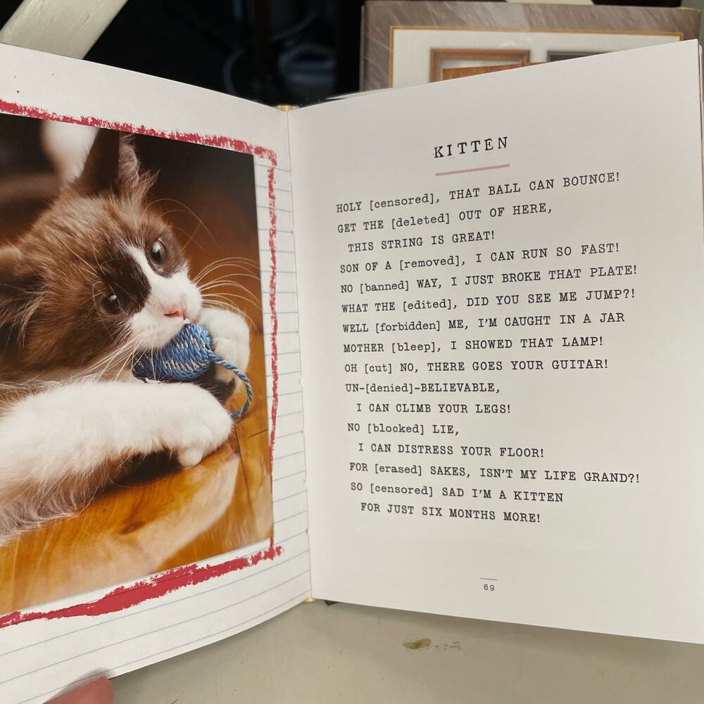 SALE!! Set of 2 gift books - I Could Pee on This & I could Pee on This Too - Picture 5 of 5